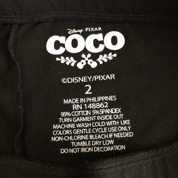 Torrid Disney Pixar Coco Guitar Black Crop Leggings Size 2 (2x) - Picture 4 of 7